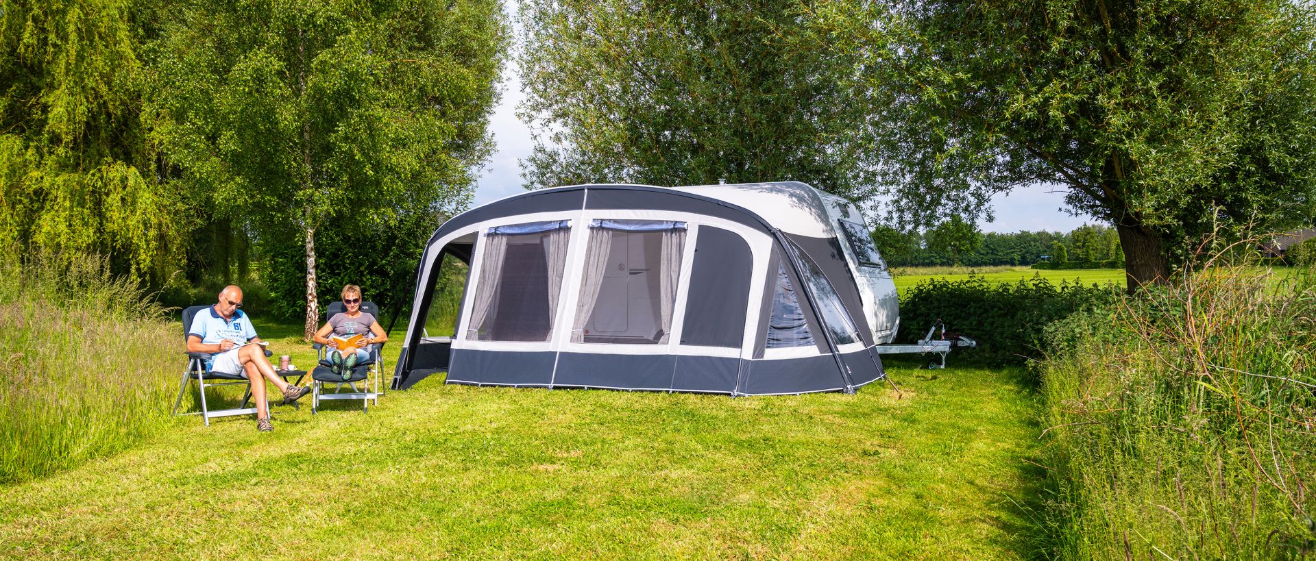 Kampeerartikelen Exporteren Winkel -Kampeerartikelen Exporteren Winkel dorema banner website